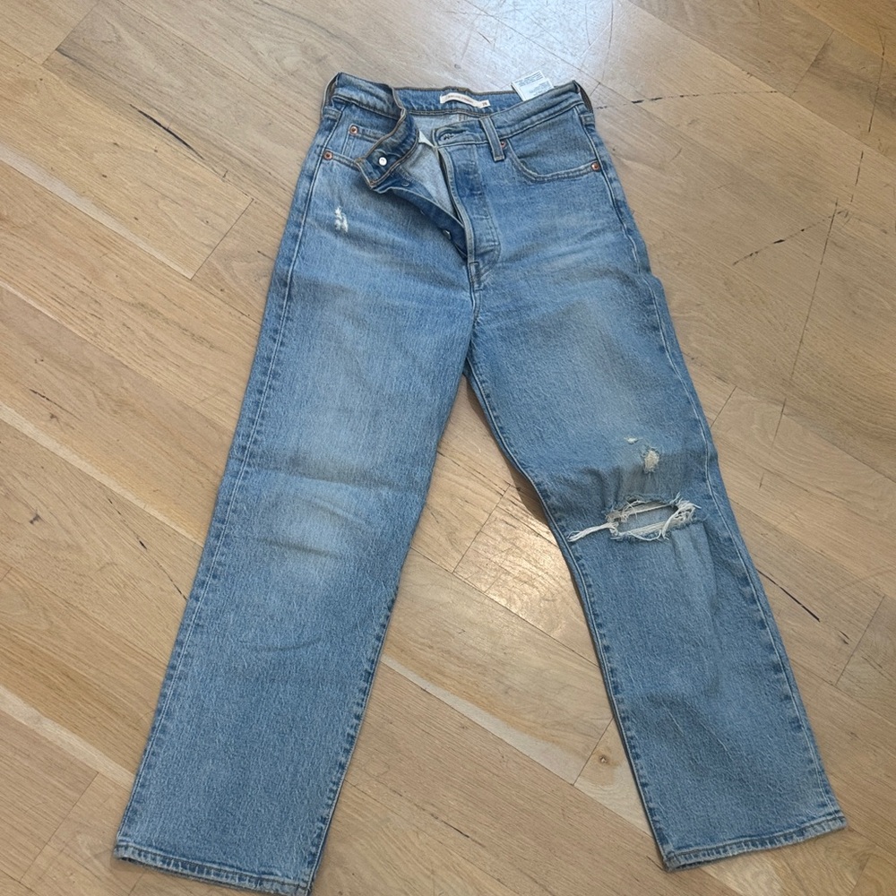 Levi’s Ribcage Straight